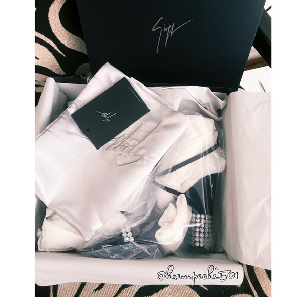 giuseppe zanotti NIB crystal embellished heels - Picture 6 of 16